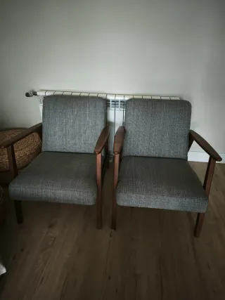 2 Sillones Madera y Tela Gris