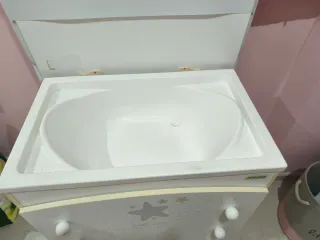 Cómoda bañera cambiador infantil