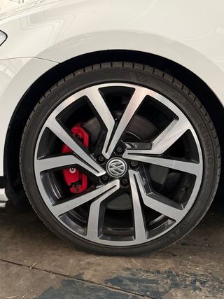 Llantas R19 y neumaticos Kumho (4 unidades)