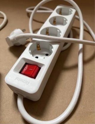 Regleta 4 enchufes, ladrones y alargador