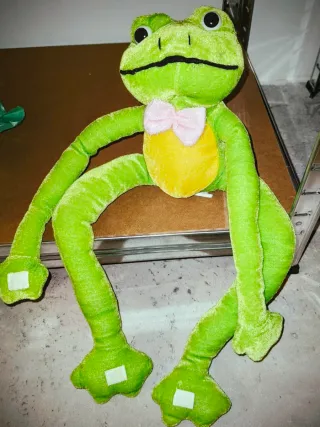 Peluche perros y ranas
