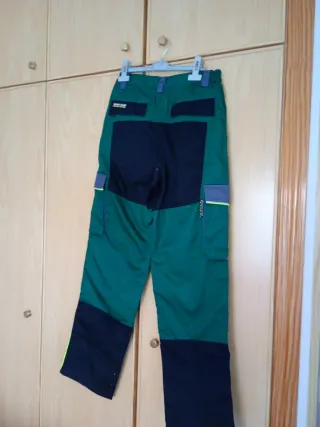 Pantalón de trabajo verde y negro