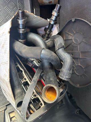 Caja 5V, culata, árboles de levas y más