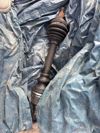 Caja 5V, culata, árboles de levas y más