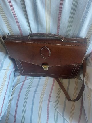 Maletín vintage polipiel marrón