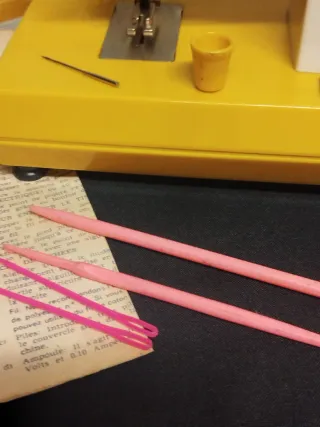 Máquina de coser Coqueta JOAL