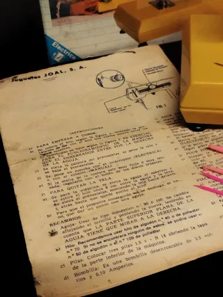 Máquina de coser Coqueta JOAL