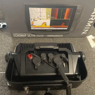 Sonda Garmin ECHOMAP ULTRA 102SV + Panoptix