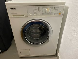 Lavadora Miele AURIN 1300