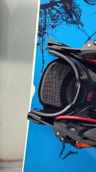 Tabla Snowboard Atomic 159cm + Fijaciones Flow
