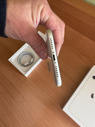 iPhone 11 Blanco - Como Nuevo