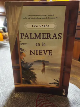 Palmeras en la Nieve . Libro Booket tapa blanda
