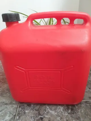 Garrafa de gasolina roja 20L