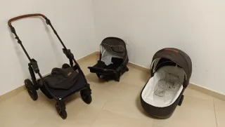 Carrito de bebé marrón