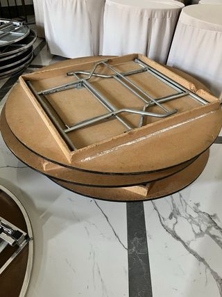 Mesa plegable redonda madera y metal