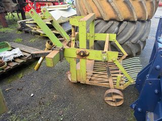 Arrancadora de patatas vibradora