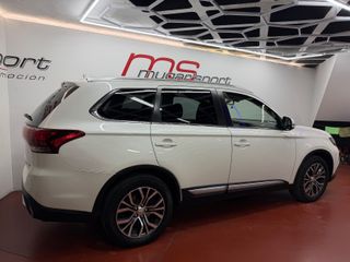 Mitsubishi Outlander 200 MPI Motion CVT 2WD 5 Plazas