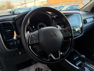 Mitsubishi Outlander 200 MPI Motion CVT 2WD 5 Plazas