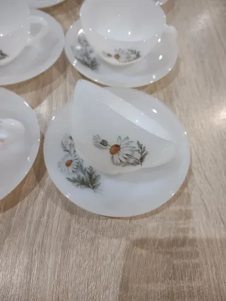 Tazas Arcopal con platillos