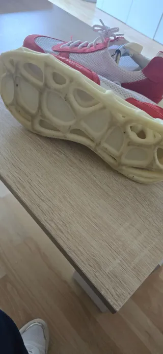 Zapatillas Fish Talla 44 Rojas y Blancas