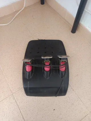 Pedalera Logitech G27 condiciones aceptable