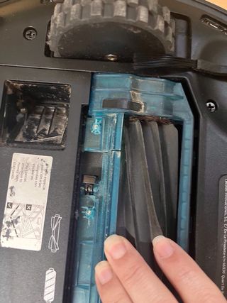 Cecotec Conga 8090 con base