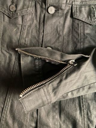 Chaqueta vaquera Replay negra colaboracion