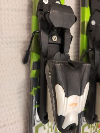 Esquís infantiles 120 cm con bastones