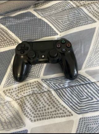 PS4 (PlayStation 4) Nera 1TB+ Controller e cavi
