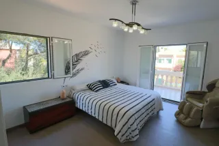 Lámpara de techo diseño cristal y metal.