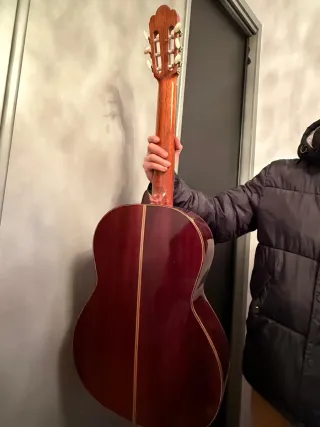 Guitarra Española semi Profesional con funda