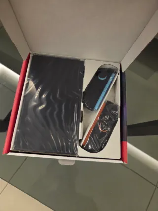 Nintendo Switch 2 Precintada Azul/Naranja