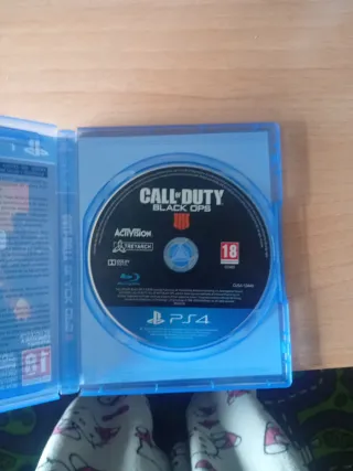 Call of Duty Black Ops 4 + 3 FIFA (PS4)