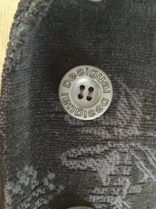 Chaqueta Desigual T38 Negra Estampada