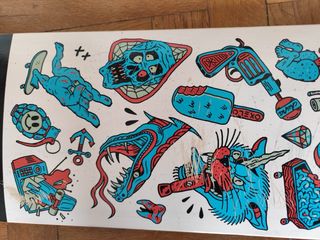 Longboard con diseño gráfico