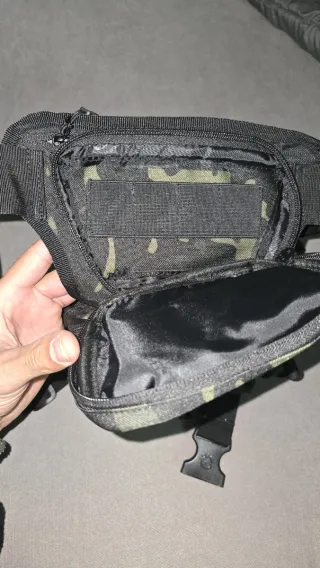 Pernera táctica militar