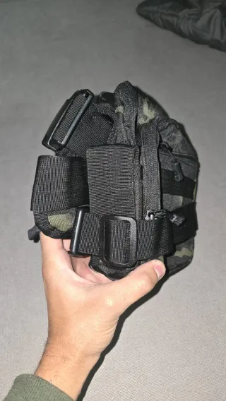 Pernera táctica militar