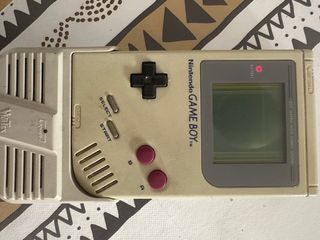 Nintendo Game Boy Beige con Accesorios
