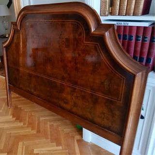 Cabecero madera con marquetería