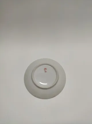 Plato porcelana vintage firmado oro