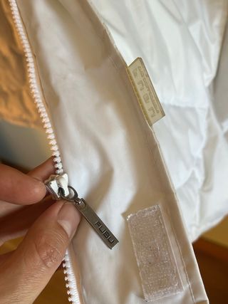 Abrigo FUBU Plumas Blanco Talla L