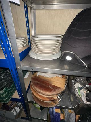 Lote Ollas, Platos, Cubiertos y Baldas