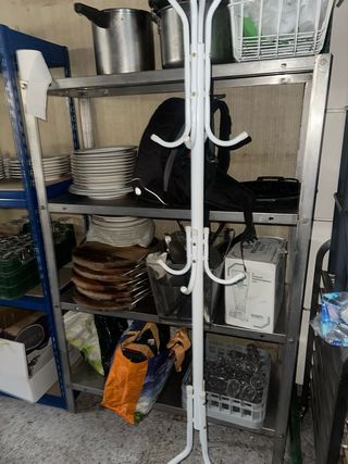 Lote Ollas, Platos, Cubiertos y Baldas