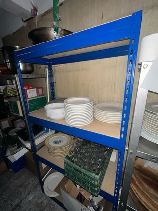 Lote Ollas, Platos, Cubiertos y Baldas