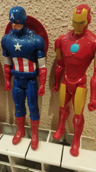 Lote 5 figuras de acción Marvel/DC