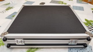 SCALEXTRIC MALETIN ESTUCHE RIGIDO ALUMINIO Y NEGRO