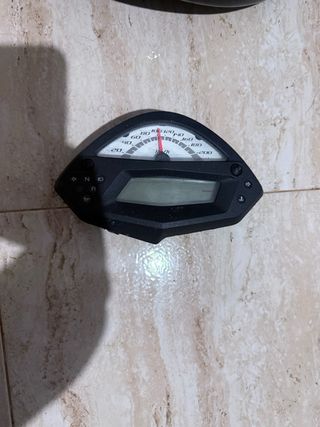 Marcador Kawasaki ER6N 2010