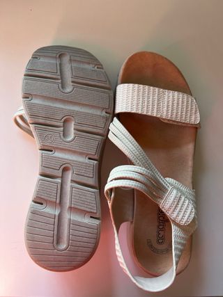 Sandalias Acups Beige