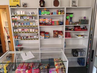 Mobiliario para negocio