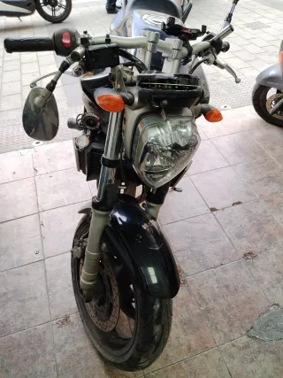 Moto para recambios o reparar